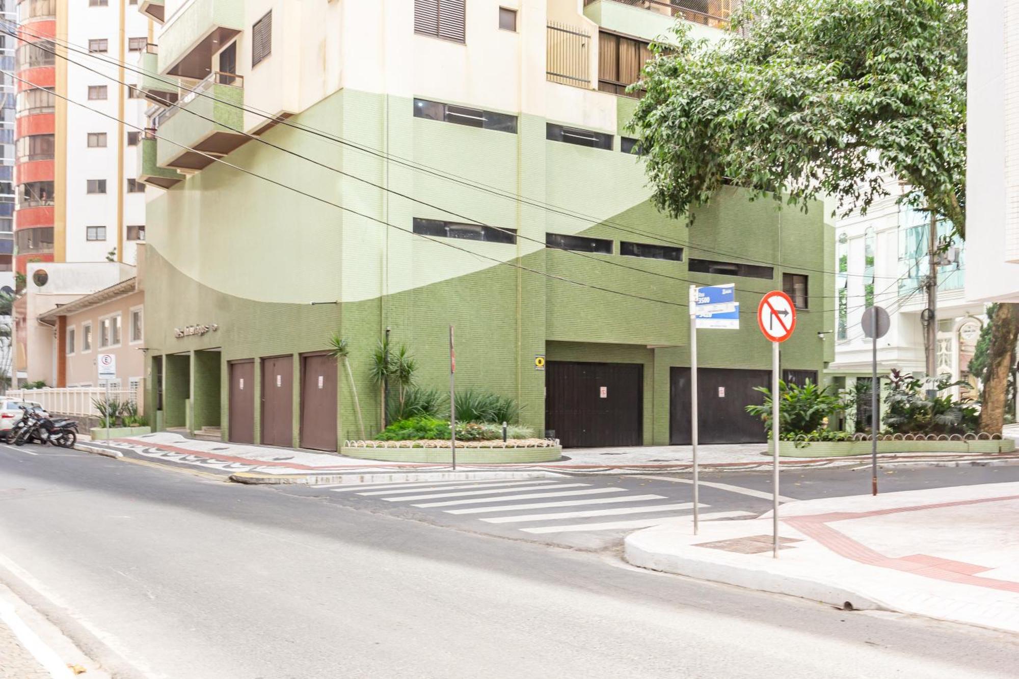 Apto A 50M Da Praia Em Balneario Camboriu P825 Apartment Bagian luar foto