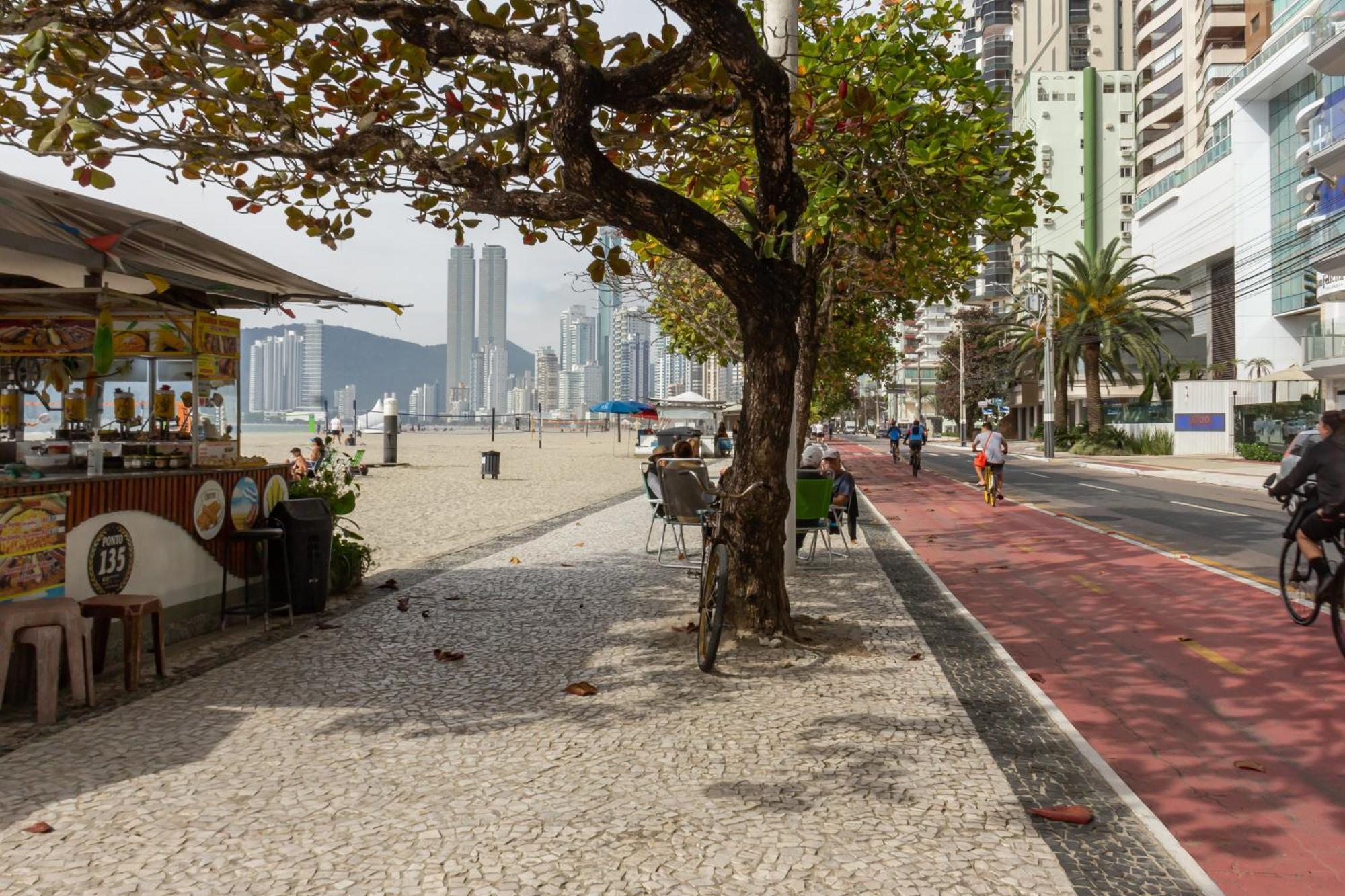 Apto A 50M Da Praia Em Balneario Camboriu P825 Apartment Bagian luar foto